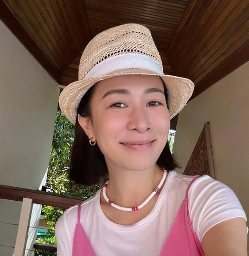 《佘诗曼手游攻略大全》（打造最强角色，征服全服战斗！）